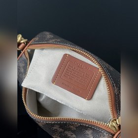 COACH — модель высшей линейки в полной