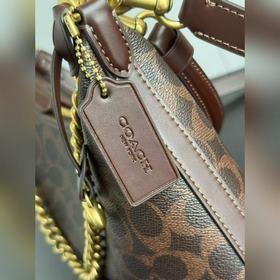Модель COACH высшей серии в полной фир