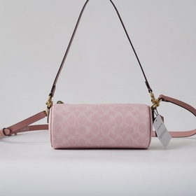 COACH — модель высшей линейки в полной