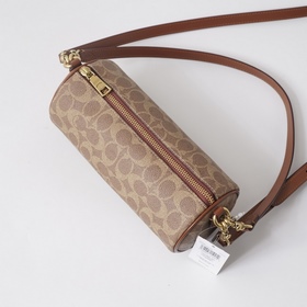 COACH — модель высшей линейки в полной