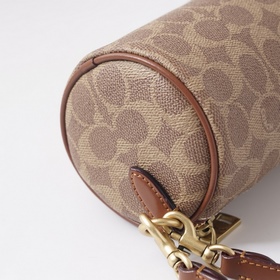 COACH — модель высшей линейки в полной