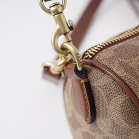 COACH — модель высшей линейки в полной