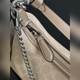 Модель COACH высшей серии в полной фир