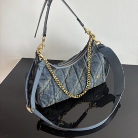 COACH — модель высшей серии в полной ф