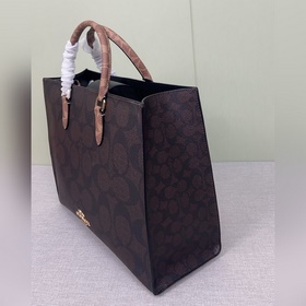 Модель COACH высшей серии в полной фир