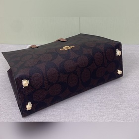 Модель COACH высшей серии в полной фир