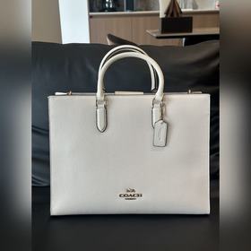COACH в топовой версии с полным компле