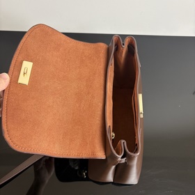 COACH — модель высшей серии в полной ф