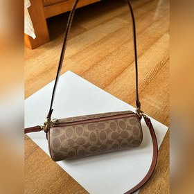 COACH — модель высшей линейки в полной
