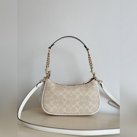 Сумка COACH высшей версии в полной фир