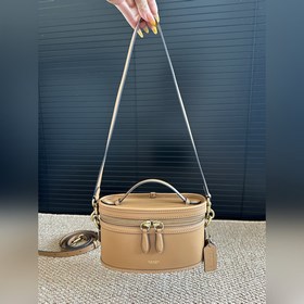 COACH в топовой версии, в комплекте с 