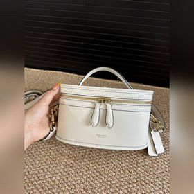 COACH в топовой версии, в комплекте с 