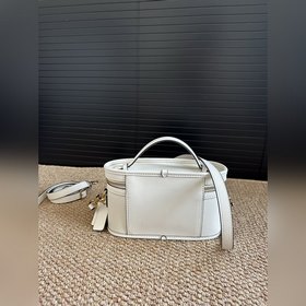 COACH в топовой версии, в комплекте с 