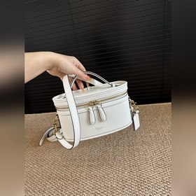 COACH в топовой версии, в комплекте с 