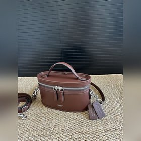 COACH в топовой версии, в комплекте с 