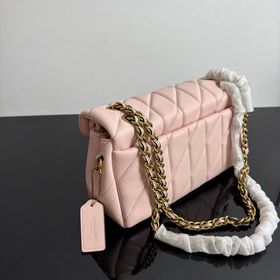 COACH — модель высшей серии в полной ф
