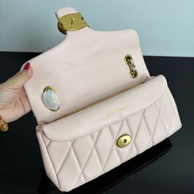 COACH — модель высшей серии в полной ф