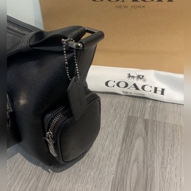 COACH — модель высшей линейки в полной