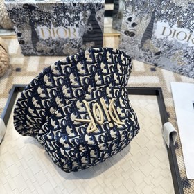 Новая модель рыбацкой кепки Dior из ор