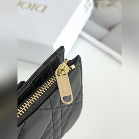 Новинка от Dior. Размер бантика： 11,5 