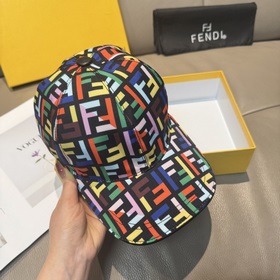 Новая бейсболка Fendi (Фенди) из ориги