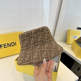 FENDI： Кепка-рыбацкая шапка из коллекц