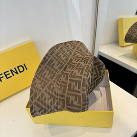 FENDI： Кепка-рыбацкая шапка из коллекц