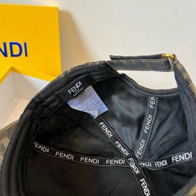 FENDI： бейсболка из коллекции с класси