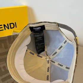 FENDI： бейсболка из коллекции с класси
