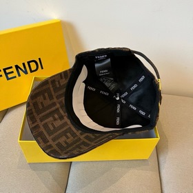 FENDI： бейсболка из коллекции с класси