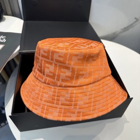 FENDI — кепка-рыбацкая шапка с логотип