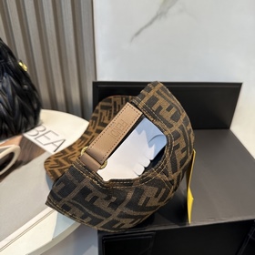 FENDI： бейсболка из коллекции с класси