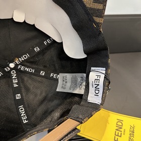 FENDI： бейсболка из коллекции с класси