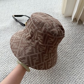 FENDI — кепка-рыбацкая шапка с логотип