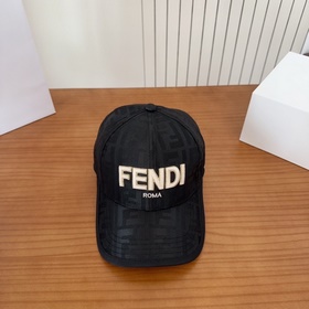 FENDI： бейсболка из коллекции с класси