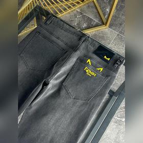 Новые модели Fendi IT уже в продаже — 