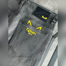 Новые модели Fendi IT уже в продаже — 
