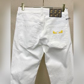 Новая модель джинсов Fendi 26-го года