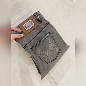 Fendi представляет новую коллекцию лет