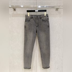 Fendi представляет новую коллекцию лет
