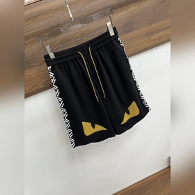 Fendi — новые шорты в стиле кэжуал из 