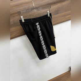 Fendi — новые шорты в стиле кэжуал из 