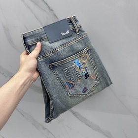 Fendi： элитная индивидуальная пошивка,