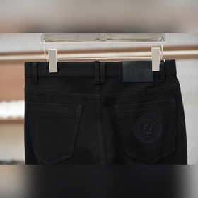 Fendi — летние джинсы из тонкого Tence