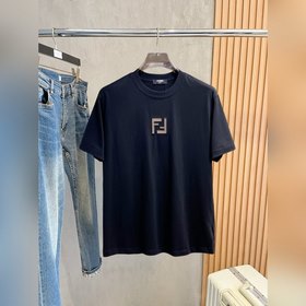 Fendi с полным набором логотипов. Нова