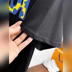 Fendi с полным набором логотипов. Нови