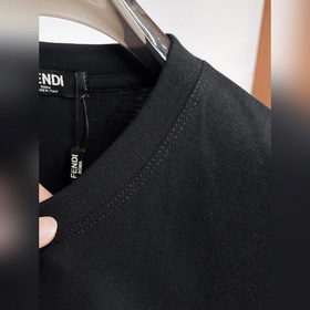 Fendi с полным набором логотипов. Нова