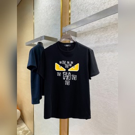 Fendi с полным набором логотипов. Нова