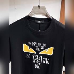 Fendi с полным набором логотипов. Нова