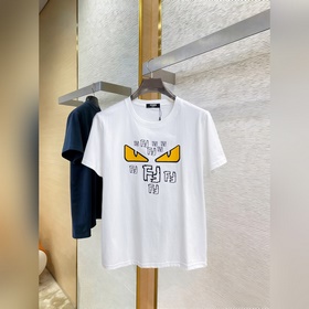 Fendi с полным набором логотипов. Нова